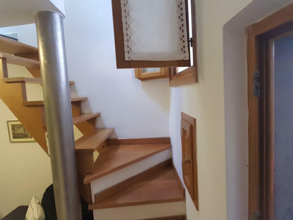 Guardando Le Stelle Apartment เวอนาซซา ภายนอก รูปภาพ