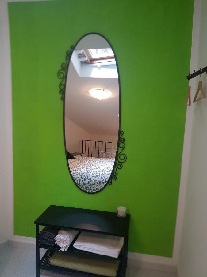 Guardando Le Stelle Apartment เวอนาซซา ภายนอก รูปภาพ